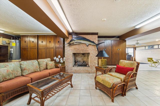 2414 Baycrest Drive, Houston, TX 77058