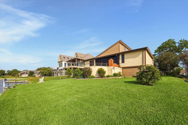 2414 Baycrest Drive, Houston, TX 77058