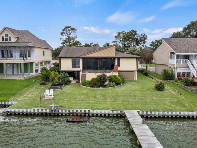 2414 Baycrest Drive, Houston, TX 77058