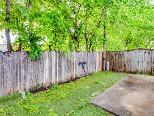 121 - 123 Allencrest Drive, White Settlement, TX 76108