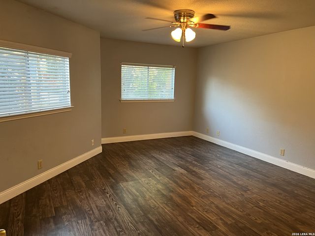 7 Latrobe Post, San Antonio, TX 78240