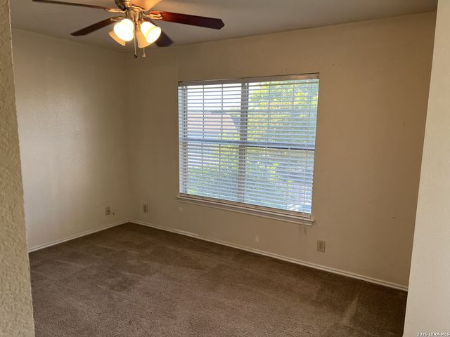 7 Latrobe Post, San Antonio, TX 78240