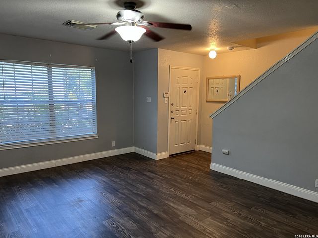 7 Latrobe Post, San Antonio, TX 78240