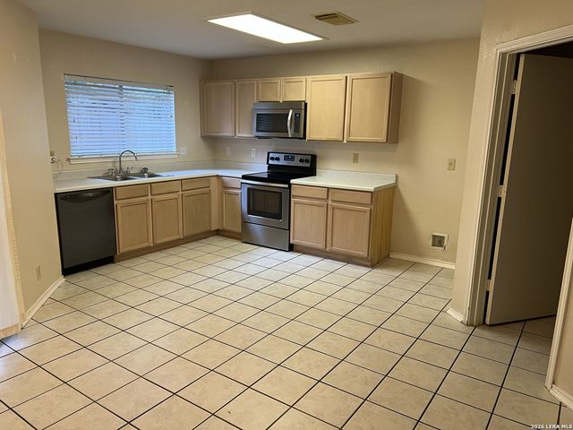 7 Latrobe Post, San Antonio, TX 78240