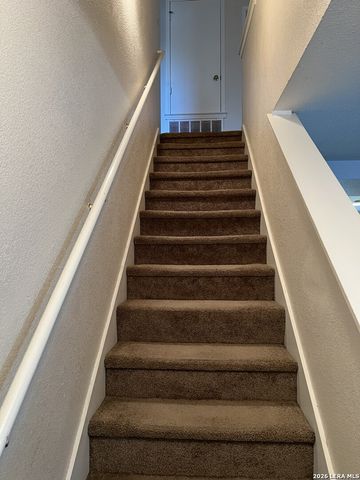 7 Latrobe Post, San Antonio, TX 78240