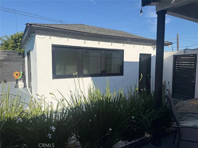 8102 Willis, Panorama City, CA 91402