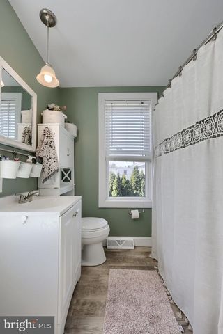 14 W ORANGE ST, Lititz, PA 17543