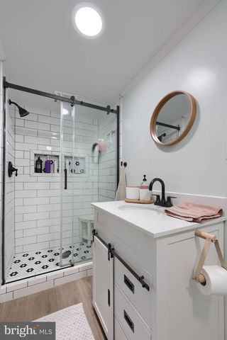 14 W ORANGE ST, Lititz, PA 17543