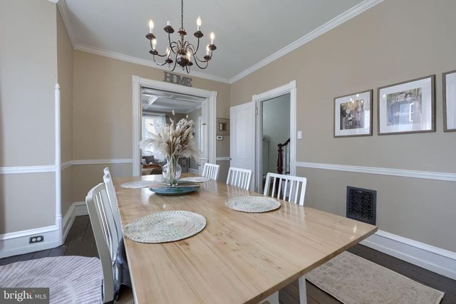 14 W ORANGE ST, Lititz, PA 17543