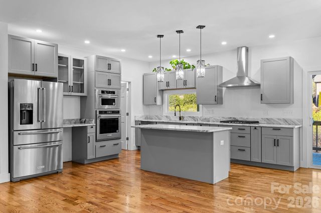 115 Nader Avenue, Weaverville, NC 28787