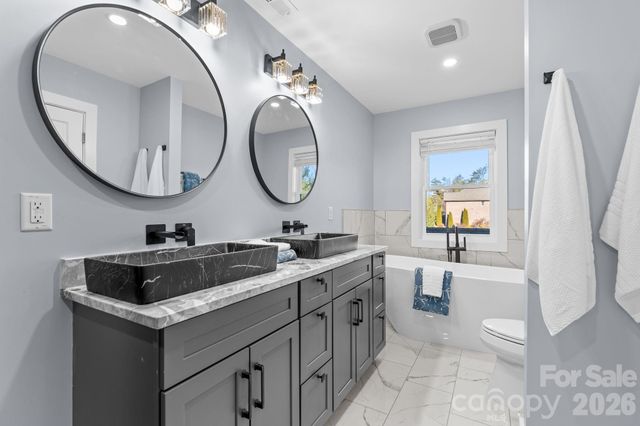 115 Nader Avenue, Weaverville, NC 28787