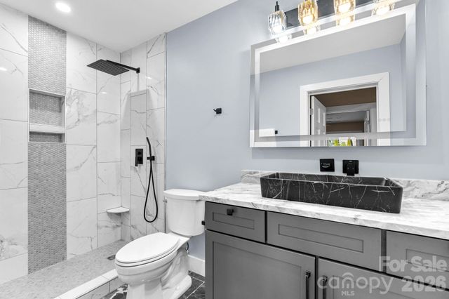 115 Nader Avenue, Weaverville, NC 28787