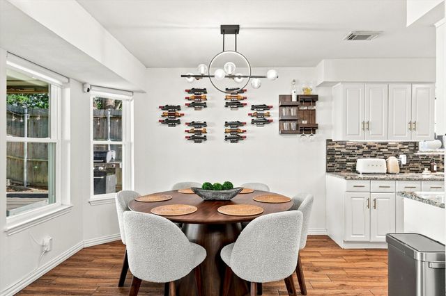 6203 Big Springs Drive, Arlington, TX 76001