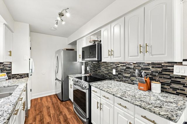 6203 Big Springs Drive, Arlington, TX 76001