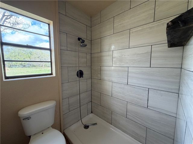 119 County Road 324, Alice, TX 78332