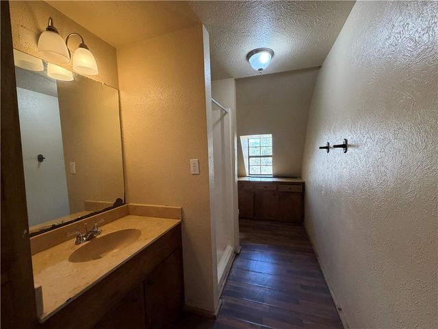 119 County Road 324, Alice, TX 78332