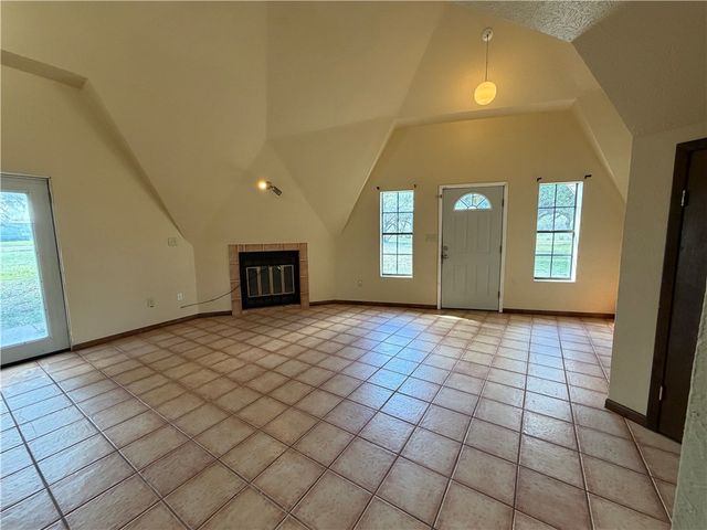 119 County Road 324, Alice, TX 78332