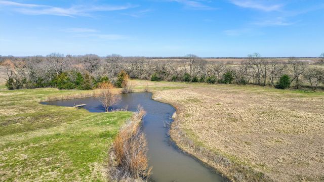 5523 FM 1752 S, Whitewright, TX 75491