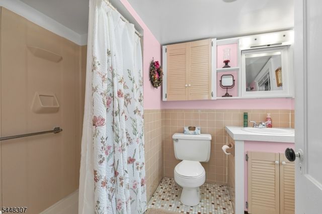 118 Claremont Rd, Bernardsville Boro, NJ 07924