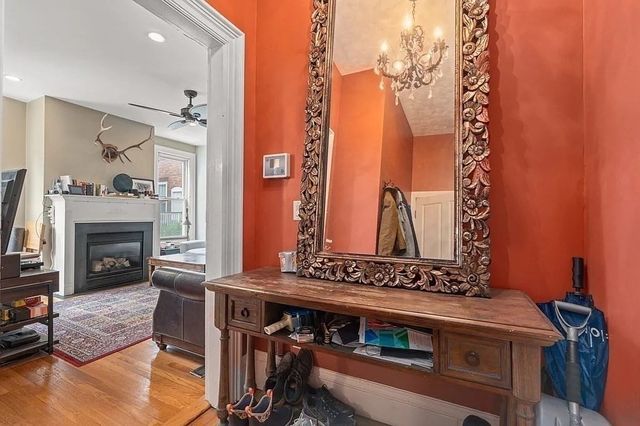 271 K St 1, Boston, MA 02127