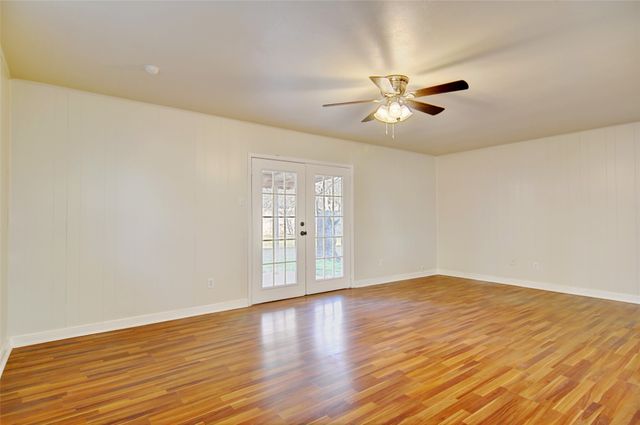 208 Rolling Hills Drive, Aledo, TX 76008