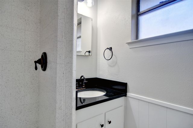 208 Rolling Hills Drive, Aledo, TX 76008