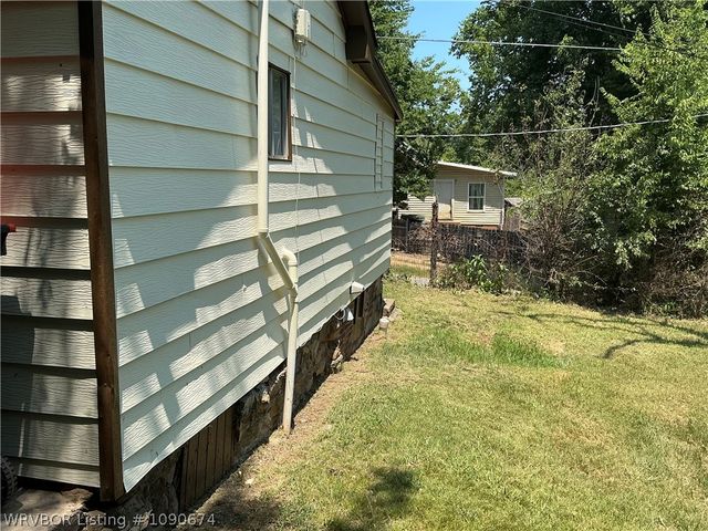24 Arkansas Street, Van Buren, AR 72956