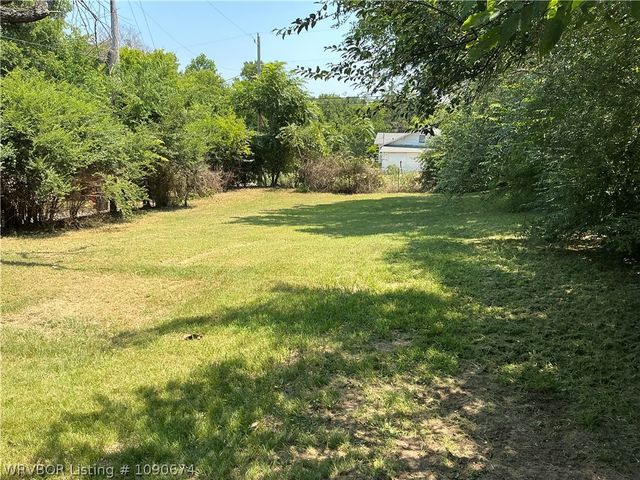 24 Arkansas Street, Van Buren, AR 72956