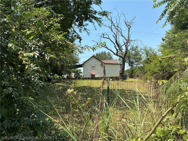 24 Arkansas Street, Van Buren, AR 72956