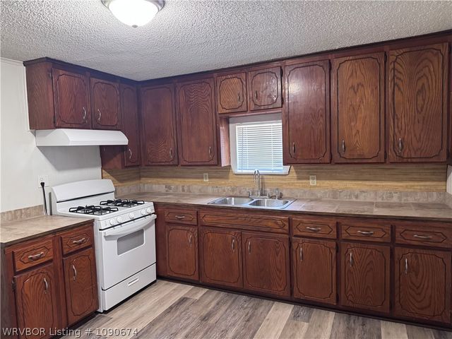 24 Arkansas Street, Van Buren, AR 72956