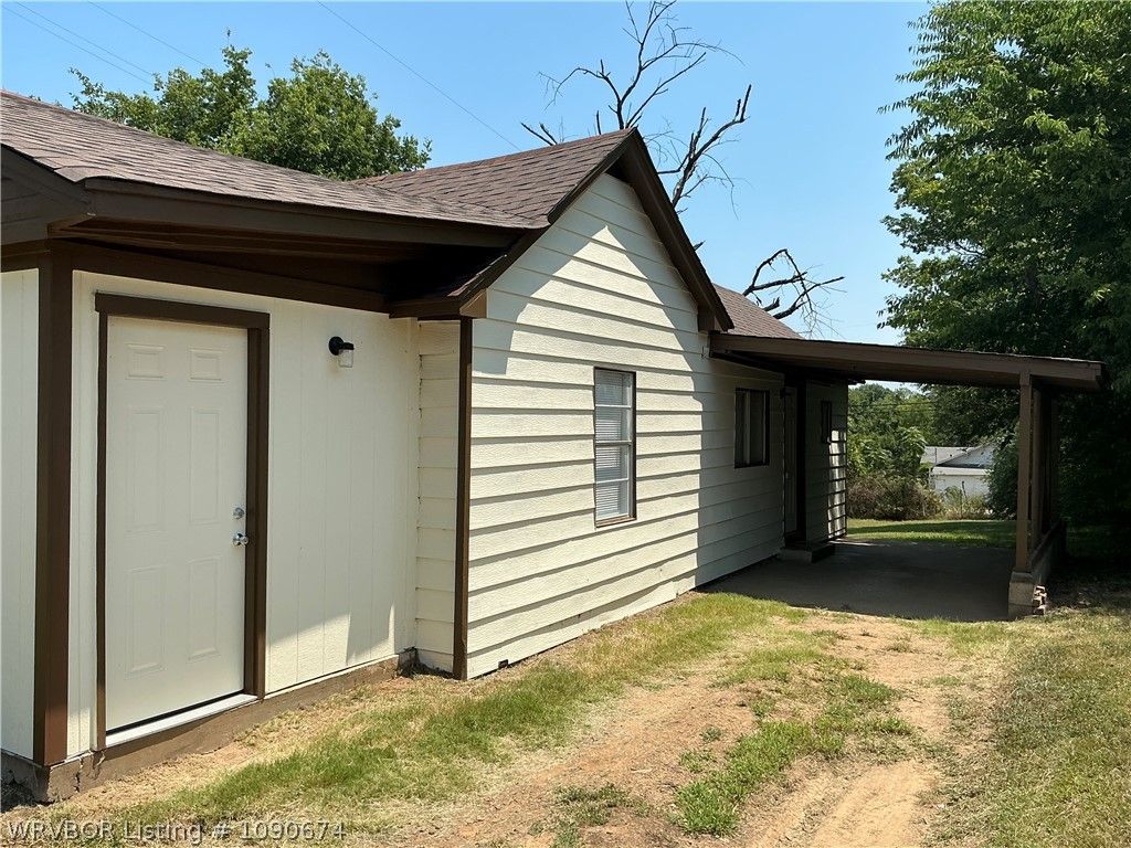 24 Arkansas Street, Van Buren, AR 72956