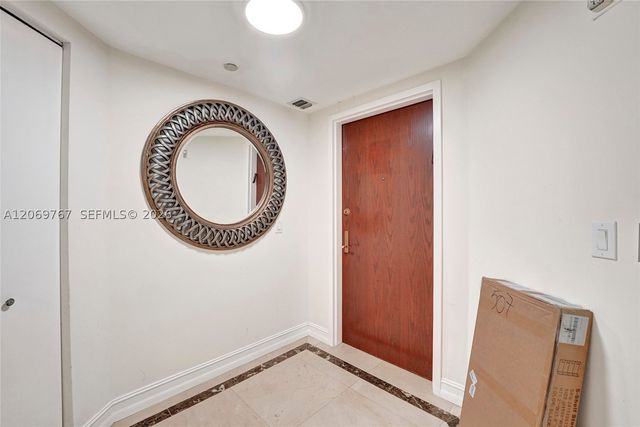 9595 N Collins Ave. 5NG, Surfside, FL 33154