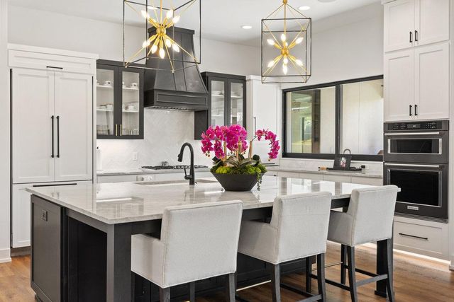 223 Golden Bear DR, Austin, TX 78738