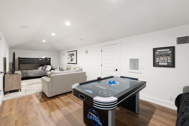 223 Golden Bear DR, Austin, TX 78738