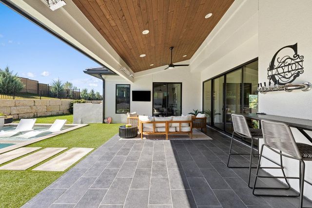 223 Golden Bear DR, Austin, TX 78738