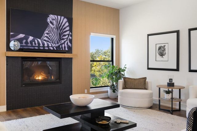 223 Golden Bear DR, Austin, TX 78738