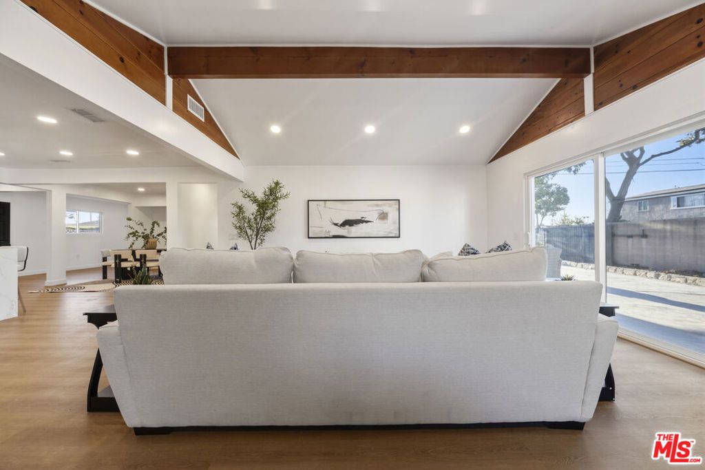 Image 27 of property listing at 19203 Galway Avenue, Carson, CA 90746