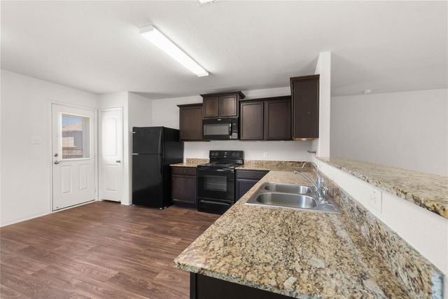 144 Continental Avenue, Liberty Hill, TX 78642