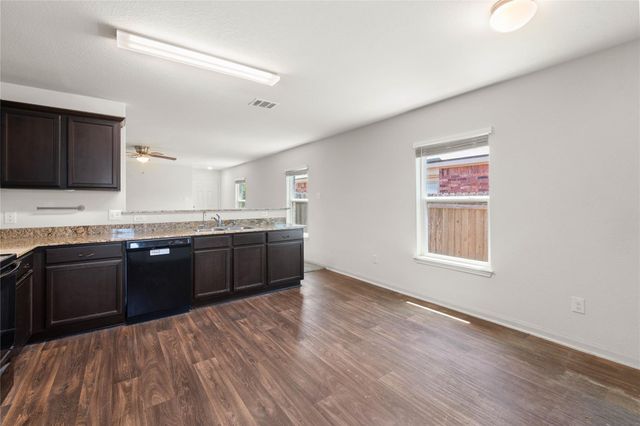 144 Continental Avenue, Liberty Hill, TX 78642