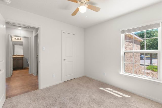 144 Continental Avenue, Liberty Hill, TX 78642