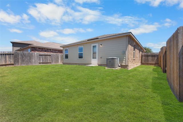 144 Continental Avenue, Liberty Hill, TX 78642
