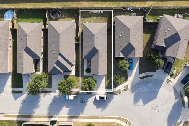 144 Continental Avenue, Liberty Hill, TX 78642