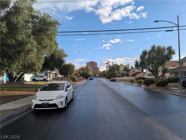 1905 Westlund Drive, Las Vegas, NV 89102