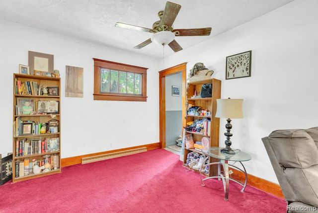 4207 Pine Grove Avenue, Fort Gratiot, MI 48059