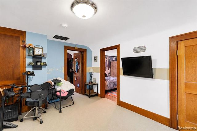 4207 Pine Grove Avenue, Fort Gratiot, MI 48059