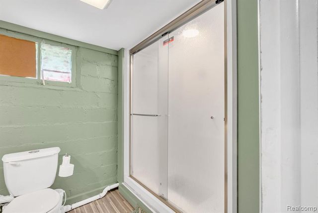 4207 Pine Grove Avenue, Fort Gratiot, MI 48059