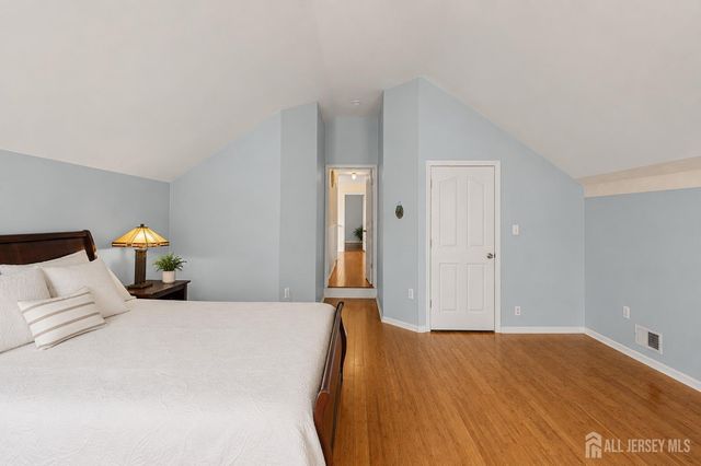 73 Nystrom Trail, Old Bridge, NJ 07747