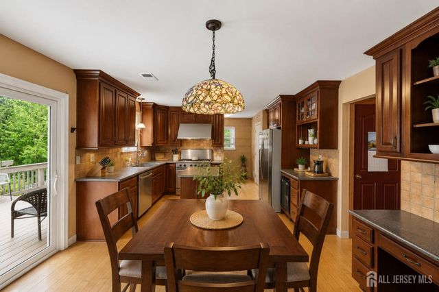 73 Nystrom Trail, Old Bridge, NJ 07747