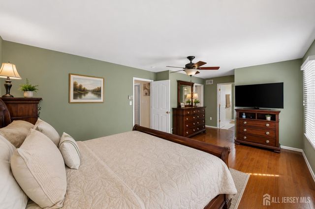 73 Nystrom Trail, Old Bridge, NJ 07747