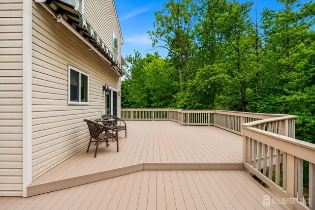 73 Nystrom Trail, Old Bridge, NJ 07747